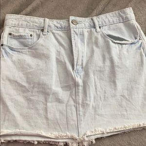 Cute mini denim skirt
